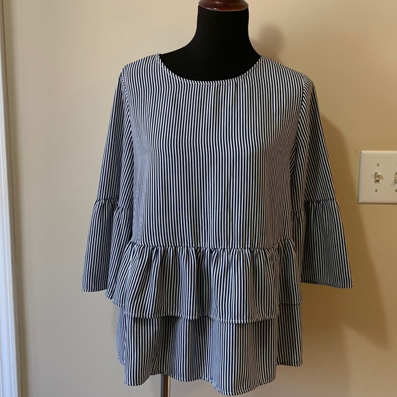 Time and Tru Tops - EUC Vertical Striped Women’s Ruffle Long Sleeve Blouse